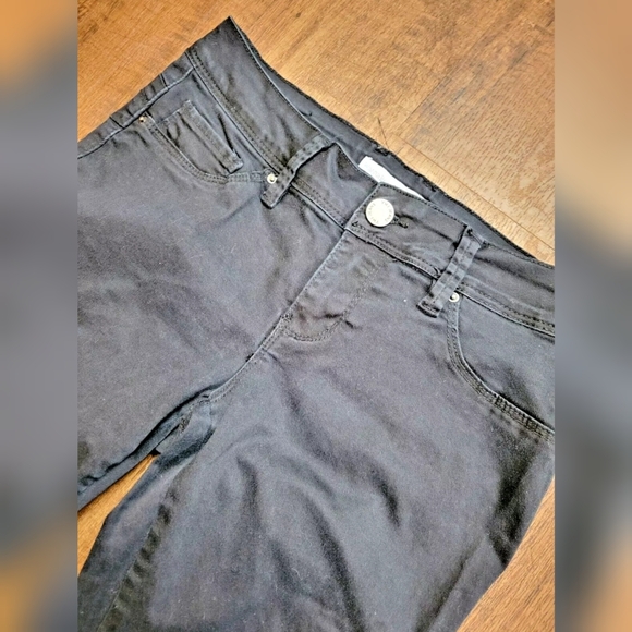 YMI Wanna Betta Butt? skinny cargo jeans - Picture 2 of 11